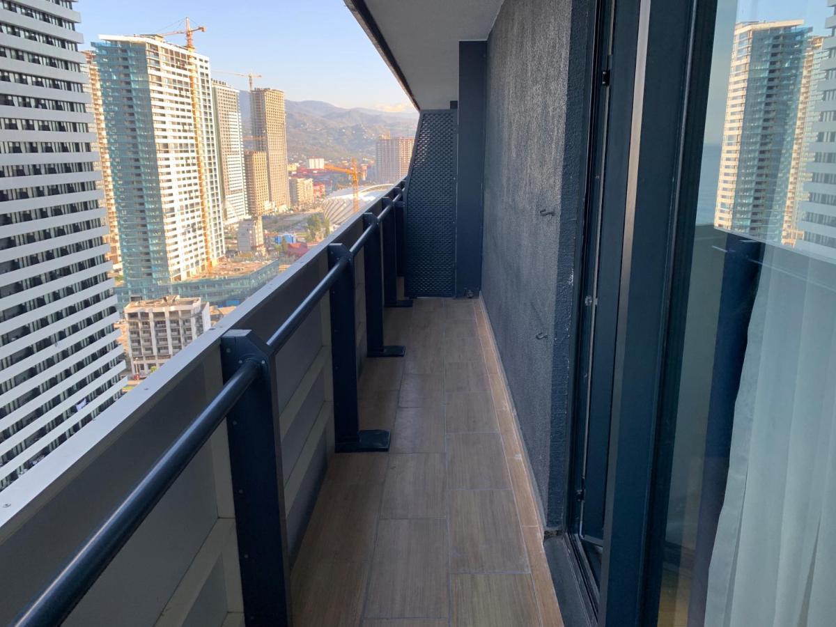 Vip Aparthotel Orbi City Sea View Batumi Exteriör bild