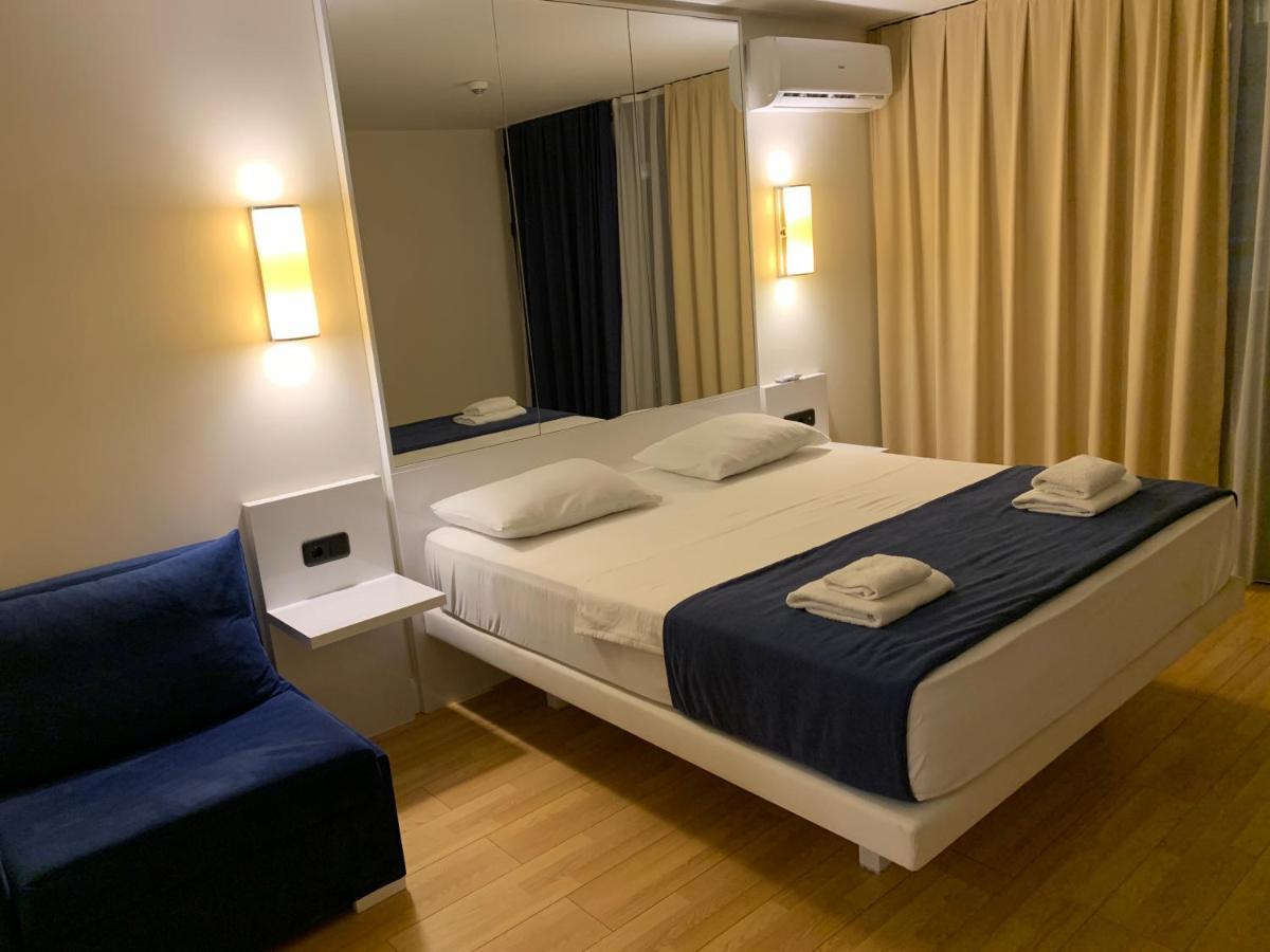 Vip Aparthotel Orbi City Sea View Batumi Exteriör bild