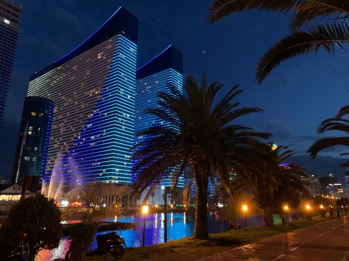 Vip Aparthotel Orbi City Sea View Batumi Exteriör bild