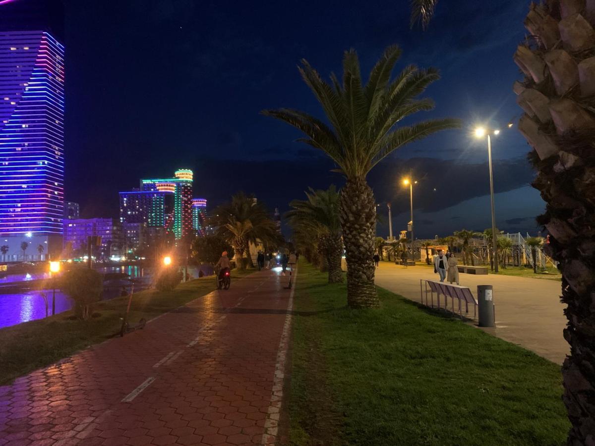 Vip Aparthotel Orbi City Sea View Batumi Exteriör bild