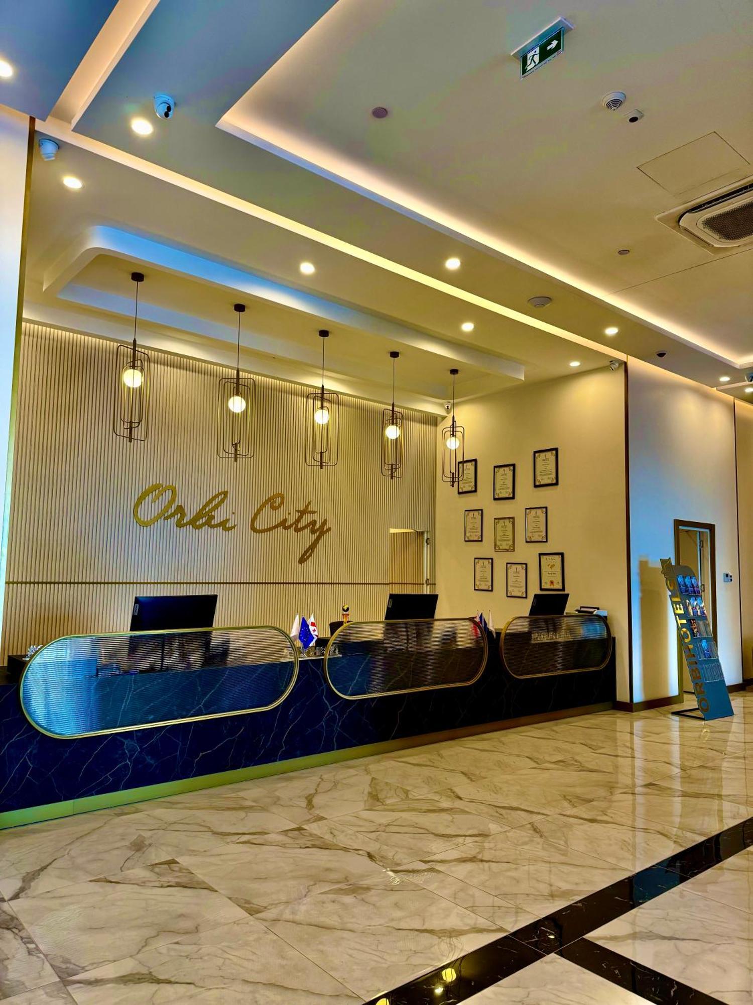 Vip Aparthotel Orbi City Sea View Batumi Exteriör bild