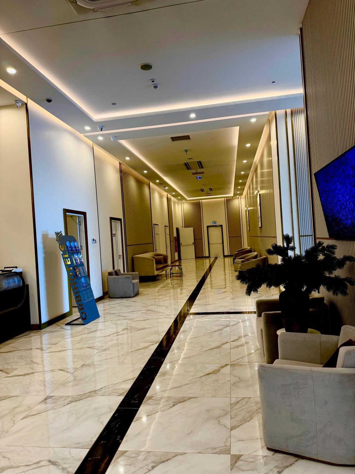 Vip Aparthotel Orbi City Sea View Batumi Exteriör bild